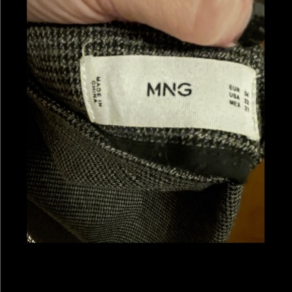 Plus size Mango grey check trousers. Cropped length. Size 22 - Picture 4 of 5